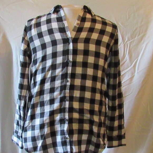 Marmot Black & White Lightweight Flannel with Side Pockets Size Medium EUC - Picture 2 of 9